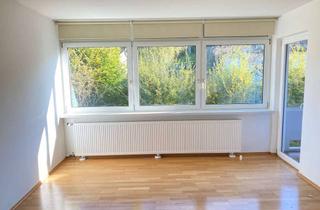 Wohnung mieten in 83209 Prien, Geschmackvolle 3-Zimmer-Wohnung mit geh. Innenausstattung und zwei Balkone
