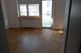Wohnung mieten in Heinrich-Heine-Straße 10, 88045 Friedrichshafen, Lichtdurchflutete 3-Zimmer-Wohnung mit 2 Balkonen, Speicher & Stellplatz