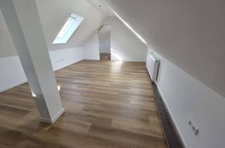 Wohnung mieten in Ritter-Heinrich-Str. 15, 56766 Ulmen, Modern ausgebaute DG-Wohnung 2 ZKB mit neuer Einbauküche