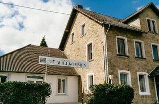 Gewerbeimmobilie kaufen in 56244 Helferskirchen, Exklusive Investmentchance: Vielseitiges Eventhaus mit Mehrfamilienhaus nahe Koblenz!