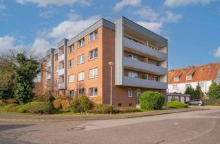 Anlageobjekt in 46446 Emmerich, Emmerich: Zum Kauf steht ein Mehrfamilienhaus mit 16 Wohneinheiten u. 9 Garagen