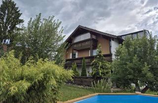 Haus kaufen in Aiglsbacher Straße 2a, 84048 Mainburg, Zweifamilienhaus: viel Platz für Großfamilien, Kapitalanleger, etc.