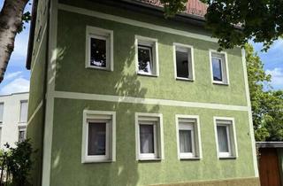 Mehrfamilienhaus kaufen in 74080 Böckingen, Freistehendes Mehrfamilienhaus mit Garten, Doppelgarage und Ausbaupotenzial in Heilbronn-Böckingen