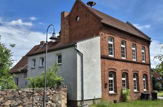 Haus kaufen in 15848 Rietz-Neuendorf, Geschichte trifft Zukunft - Wohn- und Mehrzweckgebäude mit Entwicklungspotenzial