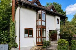 Einfamilienhaus kaufen in 97204 Höchberg, Großzügiges, hochwertig modernisiertes Einfamilienhaus bei Würzburg - 260 m², PV & Wärmepumpe