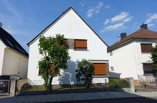 Einfamilienhaus kaufen in 63512 Hainburg, Hainburg: Einfamilienhaus mit großzügigem Grundstück und Garage in ruhiger Lage