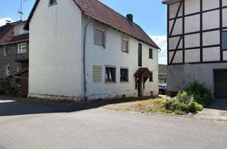 Haus kaufen in 34590 Wabern, Sanierungsobjekt mit Scheune und vielseitigen Nutzungsmöglichkeiten in Niedermöllrich