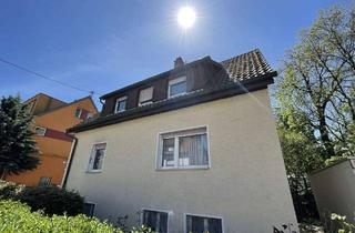 Einfamilienhaus kaufen in 71336 Waiblingen, Freistehendes Einfamilienhaus mit Doppelgarage zum Sanieren - Ihr neues Zuhause in Bittenfeld