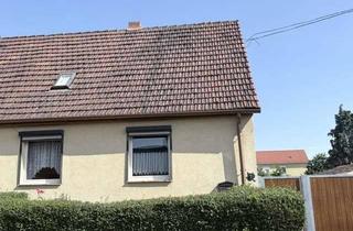 Haus kaufen in 06556 Voigtstedt, Einfamiienhaus (DHH) im Ortsteil Voigtstedt zu verkaufen