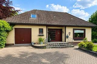Haus kaufen in 25782 Schalkholz, Gepflegter Bungalow mit Terrasse, Garten und Garage in Schalkholz zu verkaufen