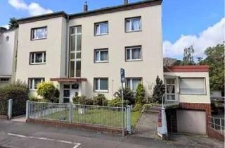 Haus kaufen in 56112 Lahnstein, Schönes Wohnhaus mit sieben Wohneinheiten, Carports und Stellplätzen, für Kapitalanleger geeignet