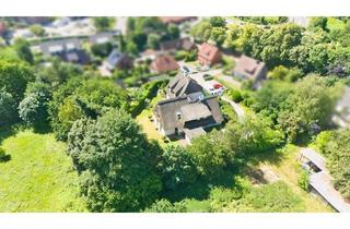 Anlageobjekt in 21218 Seevetal, In Ortslage: Reetdachensemble mit Sylter Charakter -Einfamilienhaus mit 4 weiteren Wohneinheiten