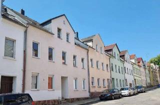 Anlageobjekt in 08451 Crimmitschau, Zwei zusammenhängende Reihenhäuser mit insgesamt 6 Wohnungen!