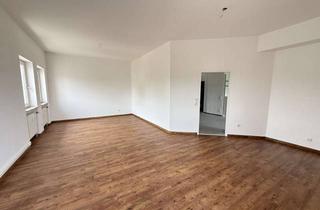 Gewerbeimmobilie kaufen in Haunstetter Straße 258, 86179 Haunstetten, Moderne Praxis- oder Büroeinheit mit exklusiver Dachgeschossebene und Tiefgaragenstellplatz