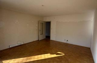 Wohnung kaufen in 76139 Waldstadt, Leerstehende 3-Zimmer-Wohnung mit Balkon im Herzen der Karlsruher Waldstadt