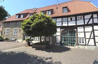 Wohnung kaufen in 59494 Soest, Charmante Dachgeschosswohnung im historischen Fachwerkhaus – mitten im Soester Zentrum!
