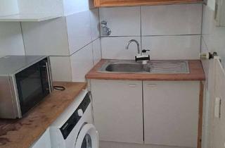 Wohnung kaufen in Inrather Straße 321, 47803 Inrath/Kliedbruch, 2 WOHNUNGEN !!!! JE 30 M² Krefeld Inrath-Kliedbruch