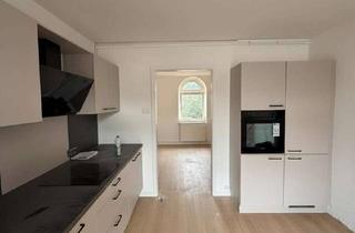 Wohnung mieten in Meller Straße 50a, 33613 Innenstadt, Charmante 2-Zimmer-Altbauwohnung mit neuer Einbauküche – frisch renoviert!