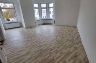 Wohnung mieten in Marienhölzungsweg 32, 24939 Westliche Höhe, Große 4- Zimmer Wohnung