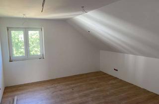 Wohnung mieten in Seeberg 13, 85410 Haag, Wunderschöne Dachgeschoss Wohnung mit Balkon Haag / Amper
