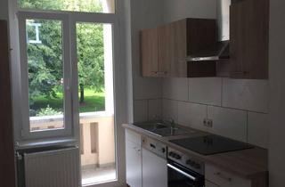 Wohnung mieten in Hammesberger Str. 82, 42855 Innen, Schöne und gemütliche 2-Zimmer-Wohnung mit Balkon und EBK in Remscheid-Hasten