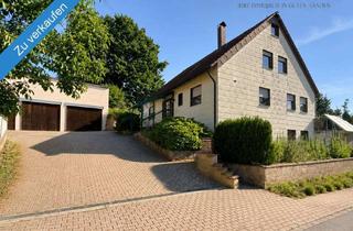 Haus kaufen in 90556 Cadolzburg, 3 FH mit Nebengebäuden und großem Grundstück + 0,6 ha Wiesenfläche