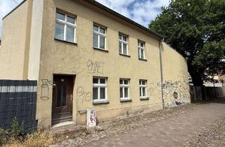 Haus kaufen in 16816 Neuruppin, Sanierungsobjekt mit Potential in Neuruppin