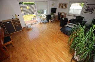 Einfamilienhaus kaufen in 84166 Adlkofen, Großzügiges Einfamilienhanghaus mit Pool, Whirlpool und besonderem Wohnkomfort!
