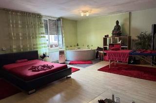 Gewerbeimmobilie kaufen in 86154 Oberhausen, Genehmigte Gewerbeeinheit für Massagestudio – sofort nutzbar