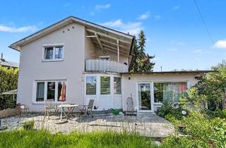 Einfamilienhaus kaufen in 83071 Stephanskirchen, Sale- u. Lease-Back - Gepflegtes Zweifamilienhaus in attraktiver Lage von Stephanskirchen-Schloßberg