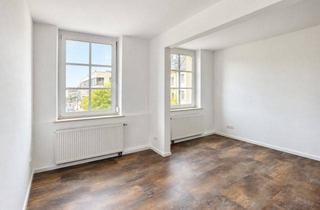 Wohnung kaufen in 97421 Schweinfurt, Frisch sanierte 4-Zimmer-Eigentumswohnung in zentraler Marktplatzlage von Schweinfurt