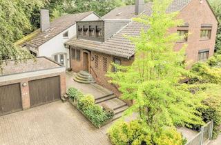 Einfamilienhaus kaufen in 45478 Mülheim, Kombination aus zwei Einfamilienhäusern mit 2 Garagen und ca. 413 m² in Mülheim - Speldorf