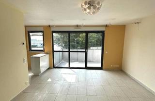 Wohnung kaufen in 66117 Saarbrücken, Saarbrücken - Schöne 3-ZKB mit Balkon in Sch-339-neck (Grenznähe Deutschland)