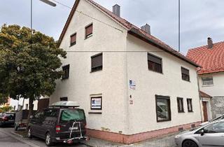 Wohnung kaufen in 93057 Regensburg, Regensburg - Dachgeschoßwohnung 74,76 qm im Herzen von Regensburg