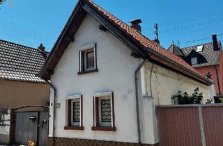 Einfamilienhaus kaufen in 67258 Heßheim, Heßheim - Einfamilienhaus mit großem Hof und Carport