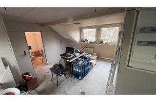 Wohnung kaufen in 44309 Dortmund, Dortmund - 43 m² DG-Wohnung - teilsaniert, Renditeobjekt oder Eigennutzung