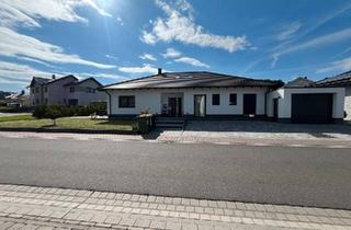 Haus kaufen in 56479 Hellenhahn-Schellenberg, Hellenhahn-Schellenberg - Moderner Bungalow - hochwertig ausgestattet mit Ausbaupotenzial