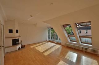 Wohnung kaufen in 10318 Karlshorst, DACHGESCHOSSWOHNUNG FÜR HÖHERE ANSPRÜCHE