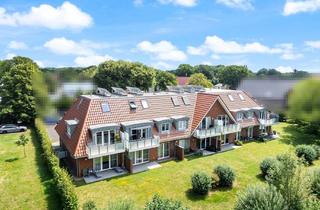 Wohnung kaufen in 27476 Cuxhaven, Hochwertige Eigentumswohnung mit ausgebautem Dachgeschoss, Balkon & Aufzug