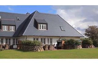 Wohnung kaufen in 25996 Wenningstedt-Braderup, Großzügiges Haus-im-Haus mit großem Garten in Dorfteichlage, fußläufig zu Strand und Golfplatz