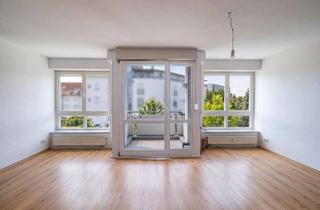 Wohnung kaufen in 88471 Laupheim, Rentabel! Helle 1,5 Zimmer-Eigentumswohnung mit Ausblick und tollem Westbalkon