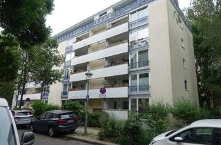 Wohnung kaufen in Vionvillestraße 16, 12167 Steglitz, Bezugsfreie 4-Zimmer-Eigentumswohnung Nahe Stadtpark Steglitz