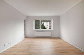 Wohnung mieten in Oberst-Von-Stauffenberg-Straße 44, 25421 Pinneberg, Erstbezug nach Sanierung, 1-Zimmer-Wohnung, Einbauküche, Balkon und Bad mit Fenster in Pinneberg