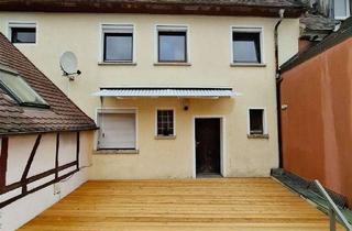 Wohnung mieten in 90616 Neuhof, Großzügiges Wohnglück über zwei Etagen mit Dachterrasse