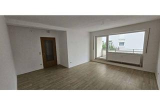 Wohnung mieten in Am Galgenberg 13, 57074 Siegen, Gut geschnittene 2 ZKB-Wohnung mit Balkon