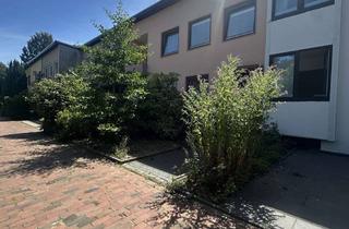 Wohnung mieten in 28201 Gartenstadt Süd, Bremen Neustadt, WG geeignet, schöne 4-Zimmer-Wohnung mit zwei Balkonen und EBK