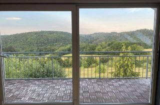 Wohnung mieten in Aarblick 25, 65307 Bad Schwalbach, Traumhafte Maisonette-Wohnung mit Balkon & Panoramablick ins Grüne