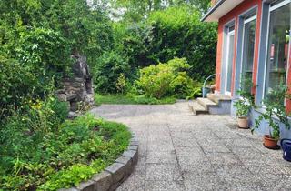 Wohnung mieten in 14055 Charlottenburg, Charmante Altbauwohnung mit Wintergarten und großer Terrasse im grünen Westend