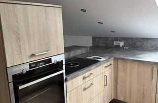 Wohnung mieten in 84428 Buchbach, Attraktive 3,5-Zimmer-Wohnung im Dachgeschoss mit hochwertiger Ausstattung