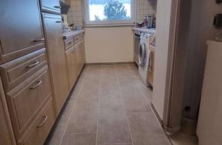 Wohnung mieten in Im Hasengrund 40, 65428 Rüsselsheim, Alltagstaugliche 3-Zimmer-Wohnung mit Balkon in Rüsselsheim